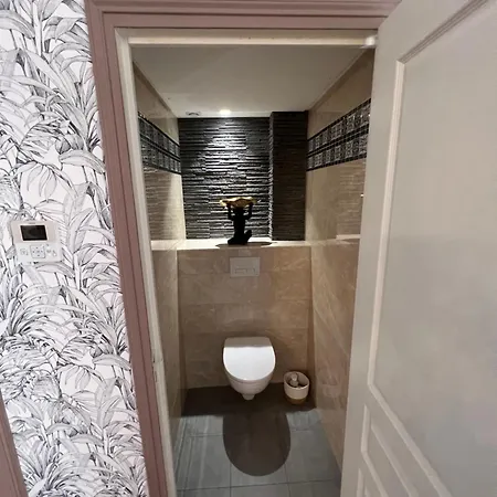 Belle Perle Rare Port De Apartman *