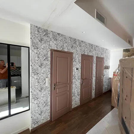 Belle Perle Rare Port De Nizza